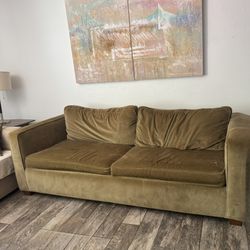 Free Couch 