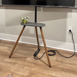 Easel TV stand