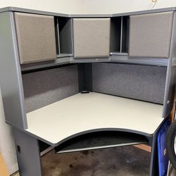 Corner Desk With Storage Cabinets - Free