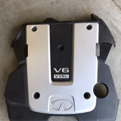 2011 G37 Engine Cover