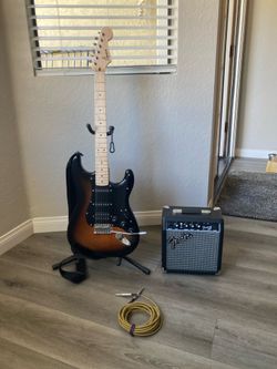 Squier Sonic Stratocaster+Fender Frontman 10W AMP-200$
