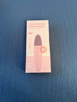 (BRAND NEW‼️😱) IPX7 waterproof silicone facial cleansing brush and massager,