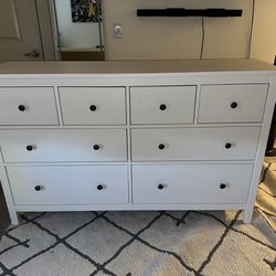 8 Drawer White Dresser 