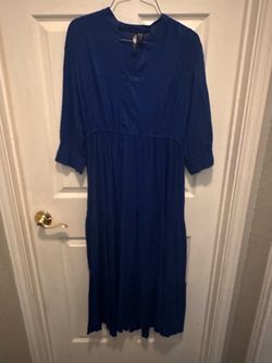 Women’s Dresses and Tops ( Size & Price in Description)
