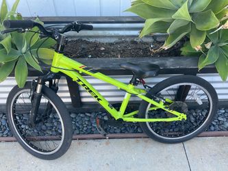 Trek precaliber kids bike 20in