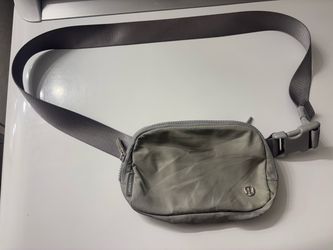 Lululemon belt bag