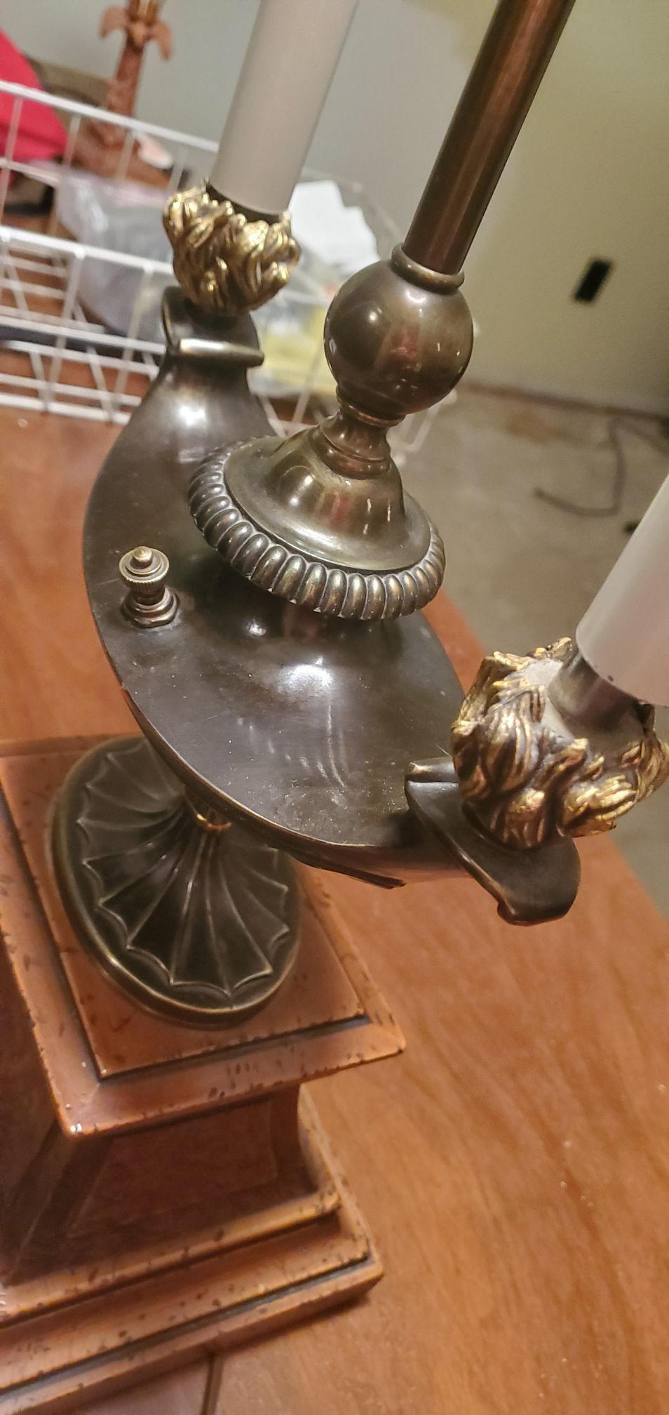 Vintage stiffel Aladdin style table lamp