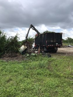 Grapple Truck Servic