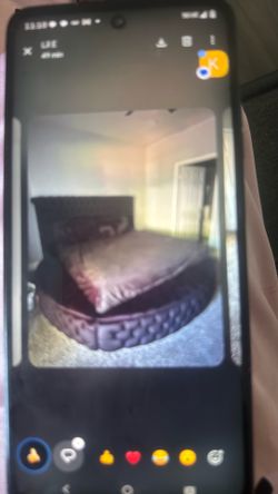 Nice bedroom set like new