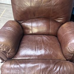 Recliner (brown )