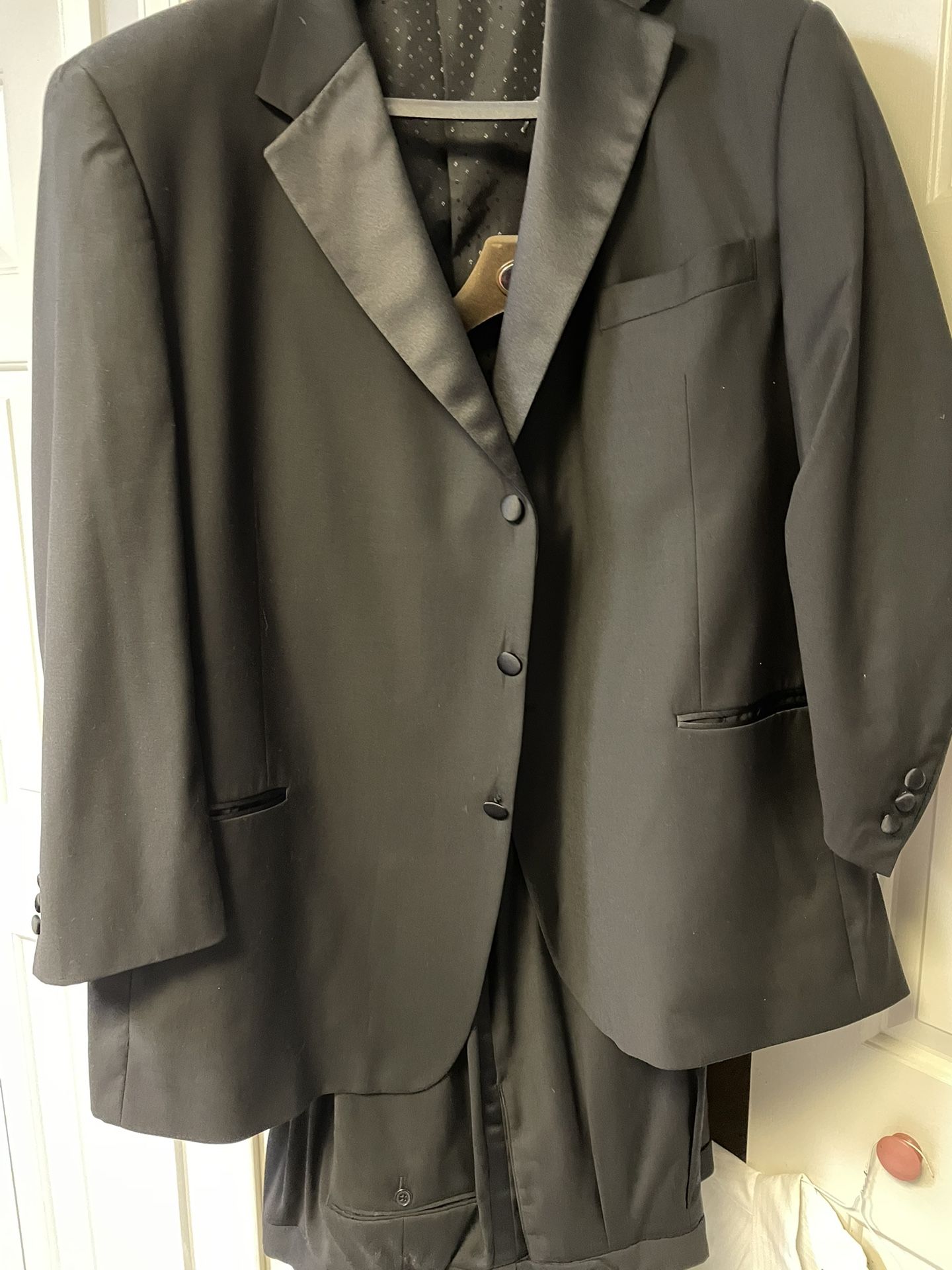 Big Mans Black Tuxedo Carvellli Brand  Black Suit 