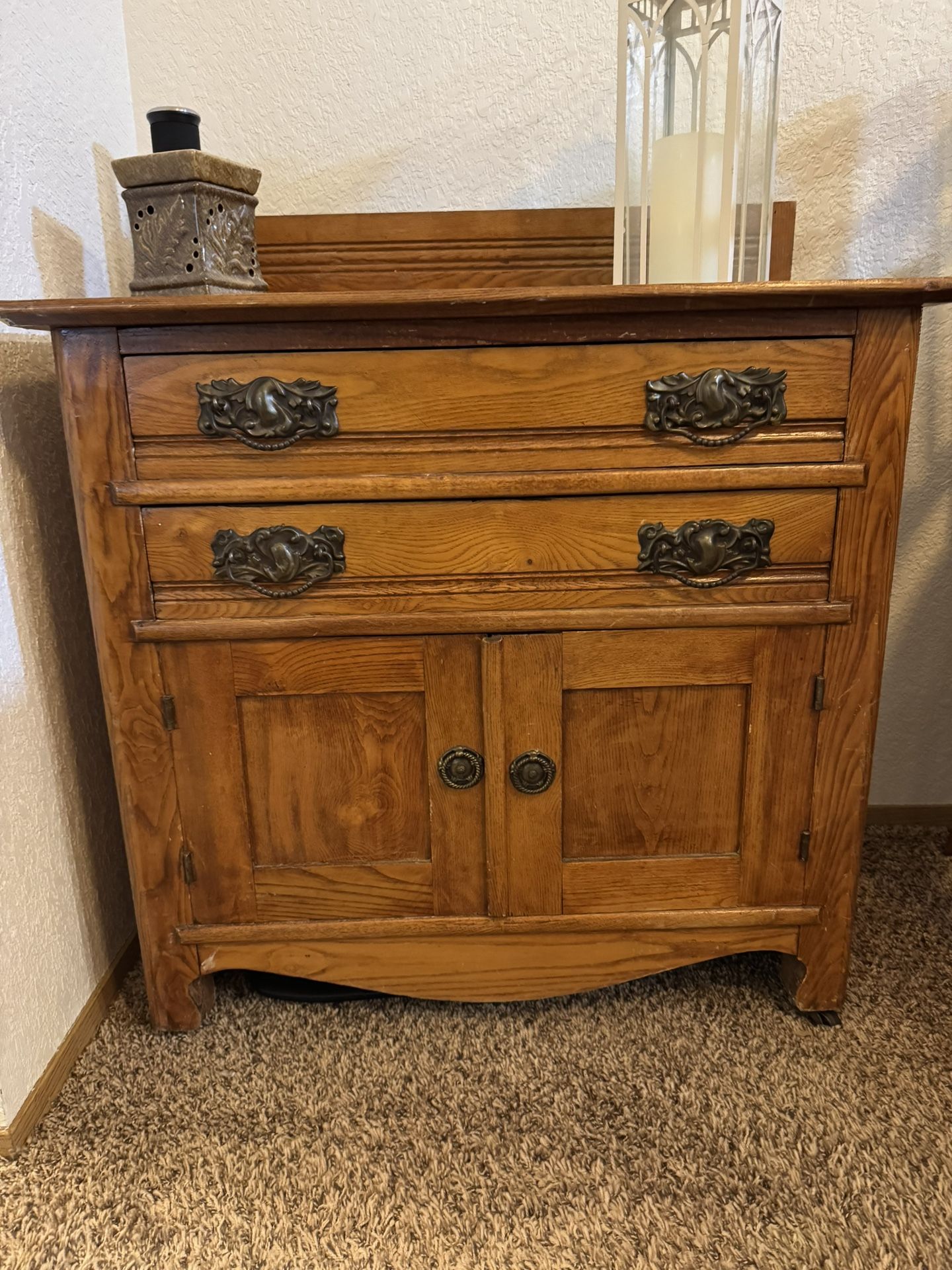 1920’s Antique Eastlake Victorian Style Oak Washstand