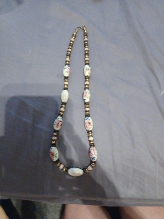 Vintage Comsume Jewelry