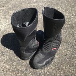 Women’s Moto Boot Size EUR39 US9