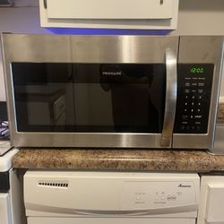 Frigidaire Microwave
