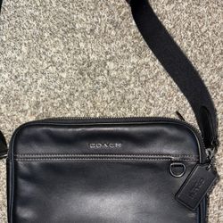 COACH Black Leather Double Zip Camera Bag Crossbody – Excellent Condition