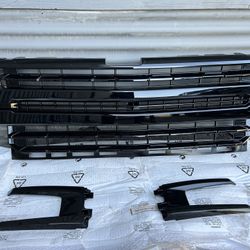 Chevy Silverado Grill Parts 
