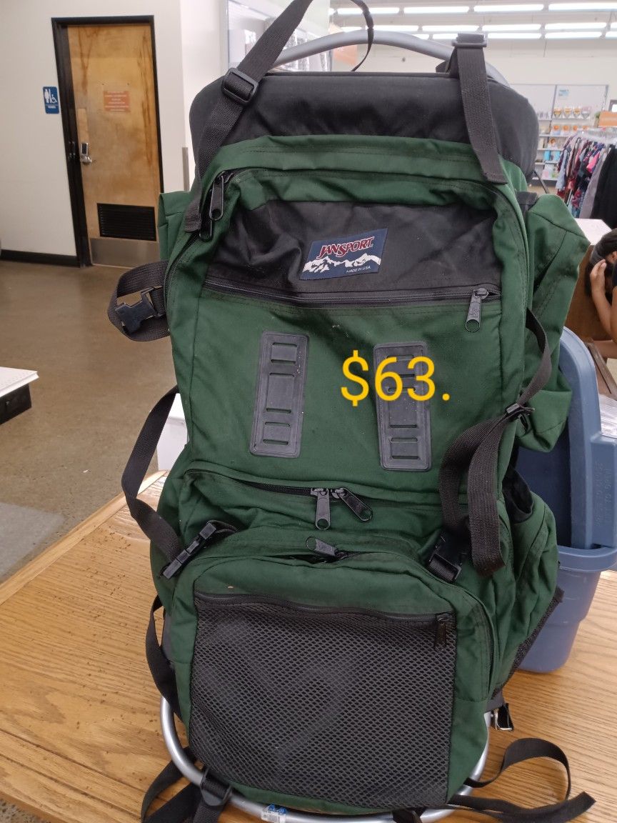 #130... Hiking Backpack Jansport