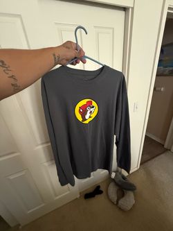Buc-ee's Gray Long Sleeve T-Shirt