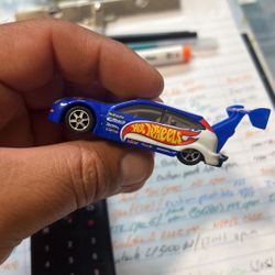 Hotwheel Ford Focus Race Car 