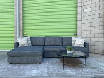 *Free Delivery* Bassett Sectional Couch Sofa