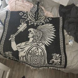 Xl Poncho Black N White 