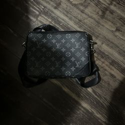 Lv Messenger Bag