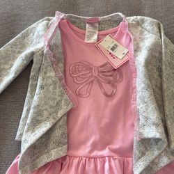Girls Shirt/Sweater NEW - Size 4