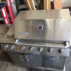 Ducane 5+1 Burner Grill