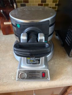 Waring Pro Rotating  Belgian  Waffle Maker