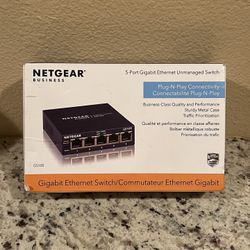 NETGEAR ProSafe GS105 5 Port Gigabit Ethernet Switch w/ AC Adapter