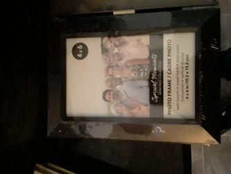 10 total picture frames $5