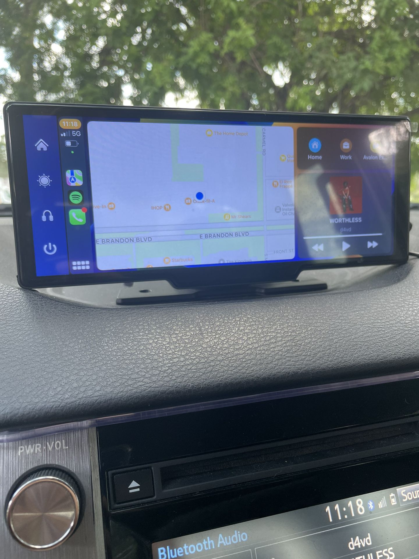 Portable Apple CarPlay/Android Auto