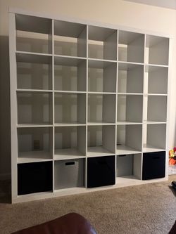 Cubed storage shelf