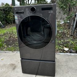 LG Washer/Dryer Combo 5.0 cu ft Ventless All-in-One on Pedestal