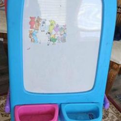 EASEL FOR KIDS FOUBLE SIDED 