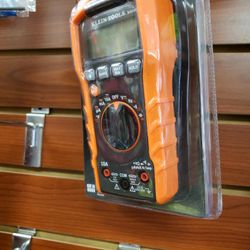 NEW Klein Tools Auto Ranging Digital Multimeter MM400