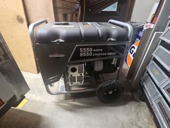5550 watt Briggs and Stratton portable generator