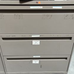 Metal Lateral File Cabinets 
