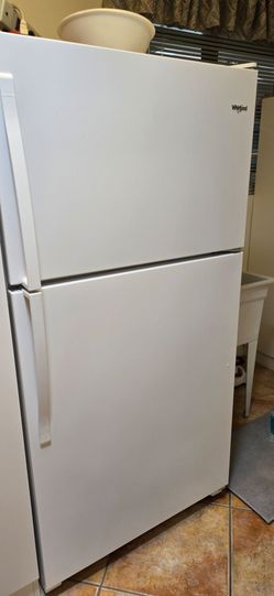 WHIRPOOL FRIDGE