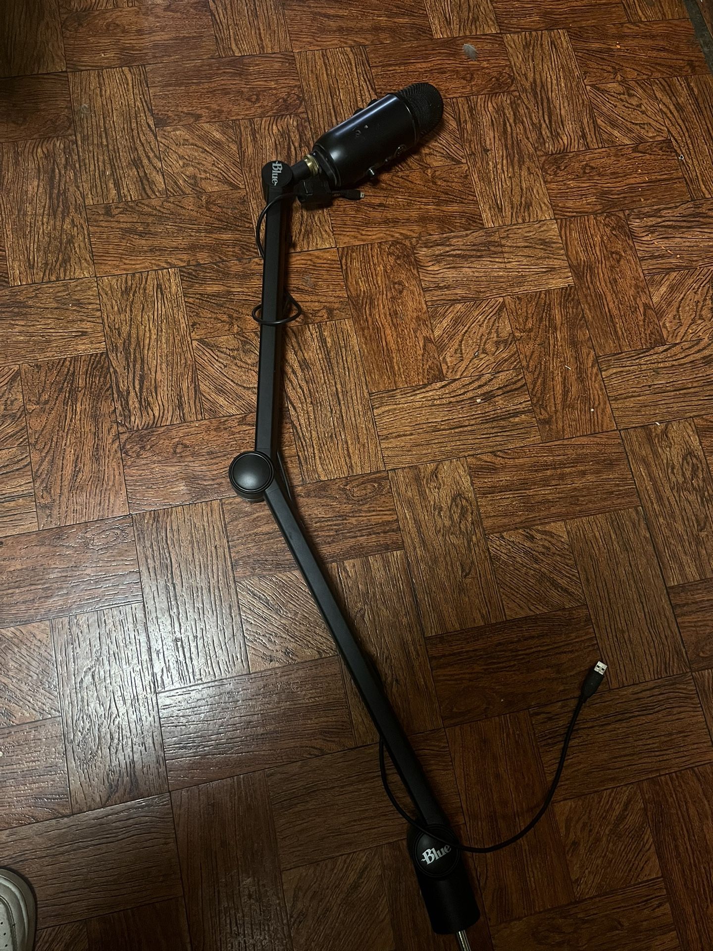 Blue Mic Arm Blue Yeti Mic