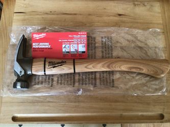 Milwaukee 19oz Milled Face Framing Hammer. Brand NEW.