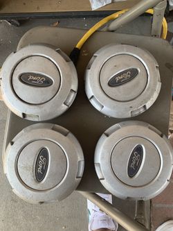 2015 Ford F-150 hub caps