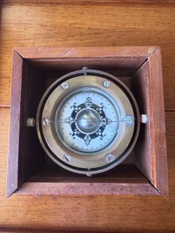 Vintage Brass Mariners Compass in Wood Box