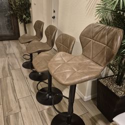 4 bar Stools Adjustables Exelent Condition