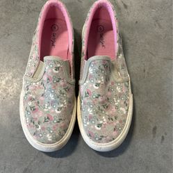 Girls Youth Size 5