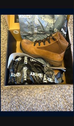 Brand New Rocky Spike Big Kid Waterproof Outdoor Boot, Size 5M