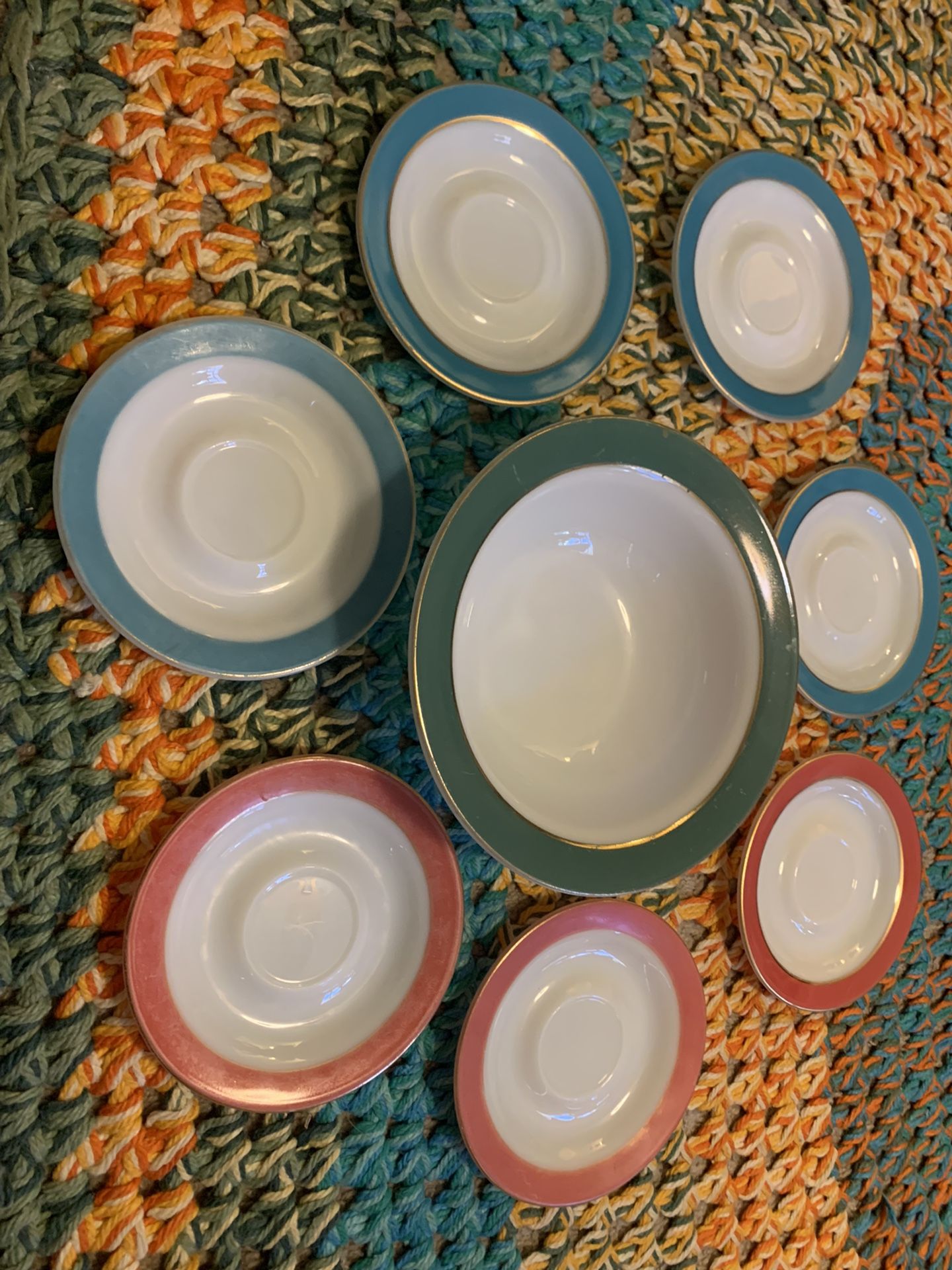 Vintage Pyrex Bowl And Saucers