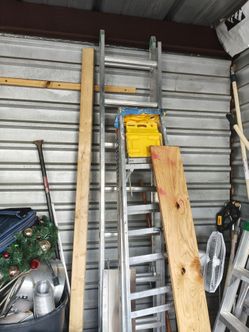 3 Ladders/ escaleras
