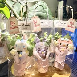  Valentine’s Gift Mini Sanrio Bouquet plush 💜